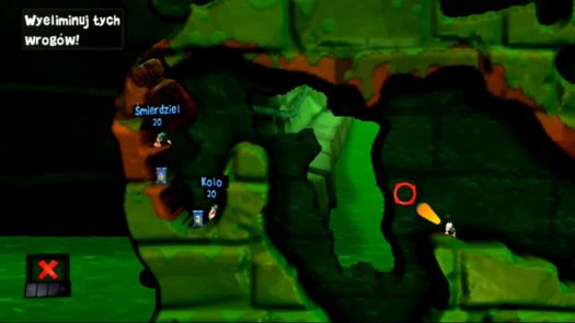 Kąt i ustawienie do rzutu Bombą odłamkową w misji "Szkolenie 7: Robale" (motyw Kanał ściekowy w grze Worms Revolution Extreme)